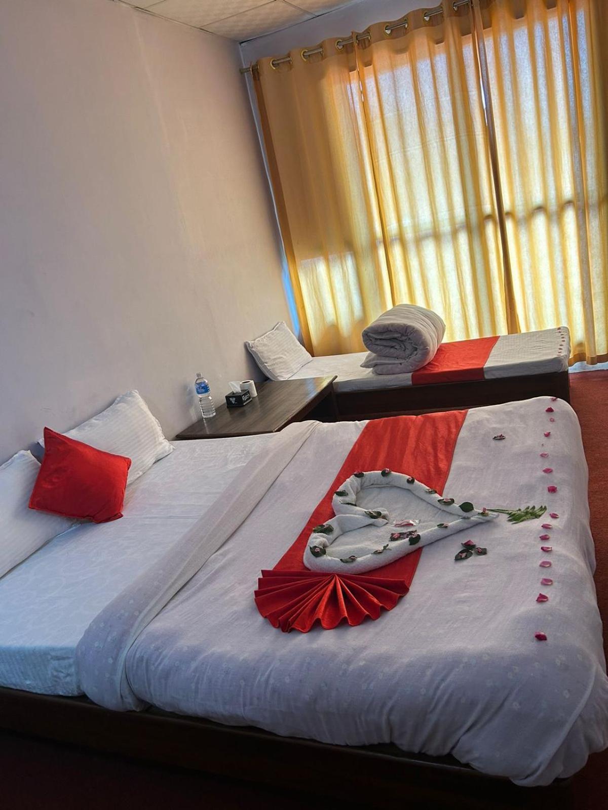 Hotel Good One Покхара Екстер'єр фото
